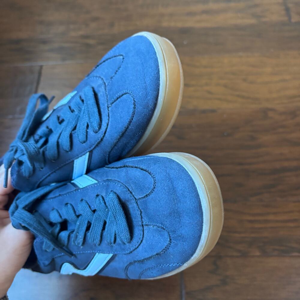 Madden Girl Giia Low-top Sneakers Blue Bird Size 8.5 Women’s - Picture 9 of 14